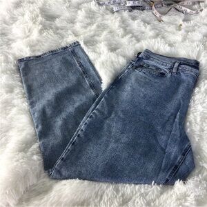 Calvin Klein Jeans High Rise 90s fit light Wash Men’s size 32 denim jeans